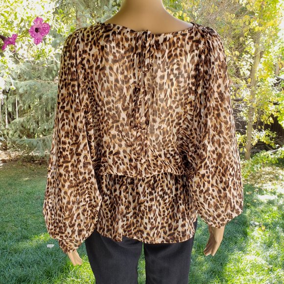 BANANA REPUBLIC long sleeve sheer leopard-like print blouse, Size: L - Picture 11 of 14